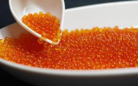 駒ヶ岳清流サーモン「暴れイクラ」300g（生鮮便：冷蔵）［イクラ 海鮮 海鮮 サーモン ］