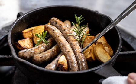 SF03-25C 無添加！さんさん豚ソーセージセットB ／（140g×4種類入）【化学調味料不使用】// 長野県産豚肉 南信州 ポーク バークシャー種 安全 安心 冷凍 贈答 ギフト