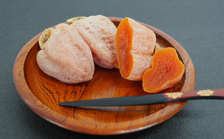 TS05-25A  市田柿 2Lサイズ 12個入（化粧箱入）//長野県 南信州 干し柿 市田柿 大粒 2Lサイズ 贈答 高糖度 ドライフルーツ ギフト