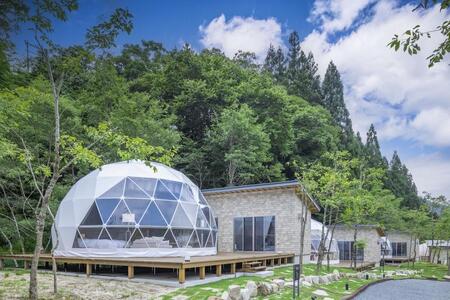 長野県阿智村で日本一の星空グランピング《mökki (mokki モッキ)~STARDUST GLAMPING achi village~》 宿泊ギフト券(15,000円分)|グランピング