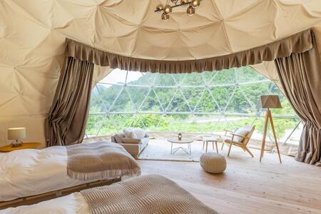 長野県阿智村で日本一の星空グランピング《mökki (mokki モッキ)~STARDUST GLAMPING achi village~》 宿泊ギフト券(15,000円分)|グランピング