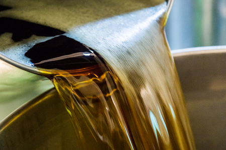 華密恋 薬用入浴剤1500mL 特大 [カミツレ研究所 長野県 池田町 48110806]