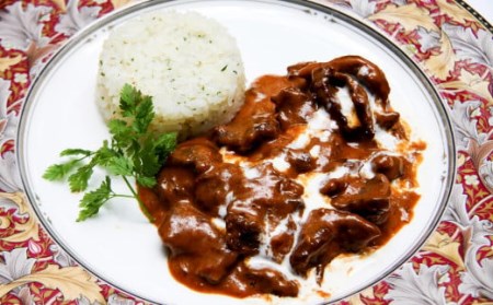 白馬産ジビエ 鹿肉のストロガノフ　180g×3パック　長野県白馬村/白馬樅の木ホテル　お取り寄せグルメ【H0480371】