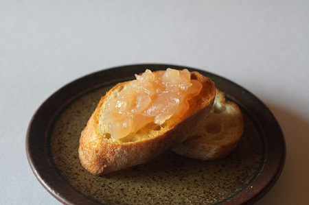 【長野県信濃町ふるさと納税】Frui（フリュイ）ジャム3個セット「りんご／ブルーベリー／季節のジャム（ルバーブor花御所柿）」 180g×3個｜カフェこあらいの手作りフルーツジャム｜果肉ごとゴロっと入った、自然派ジャムのセットです