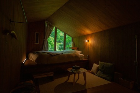 プライベートサウナ付きトレーラーハウス宿泊に便利な「LAMP野尻湖」50,000円クーポン券【長野県信濃町ふるさと納税】