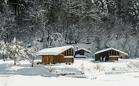 【数量限定】サウナ付きコテージ「Earthboat Kurohime」宿泊に使える12,000円分デジタルクーポン【長野県信濃町ふるさと納税】
