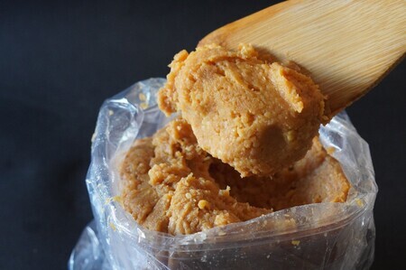 【長野県信濃町】仁の蔵「自家製みそ」1kg×5個セット 米農家の麹と信州産大豆で手作りした信州味噌【ふるさと納税】