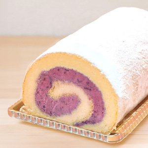 「米粉ロールケーキ プレーン・ナツハゼ」12㎝ 2本セット 国産金芽米の米粉使用、身体にやさしいグルテンフリー もちもち、しっとりとした食感にこだわりました。口どけにこだわったプレーン味、信濃町特産のナツハゼ味　地元に愛され続ける大正３年創業の老舗まつりや【長野県信濃町ふるさと納税】