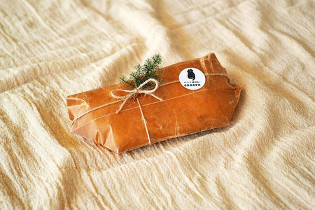 フルーツ⼊れすぎずっしり重いシュトーレン｜シュトーレン