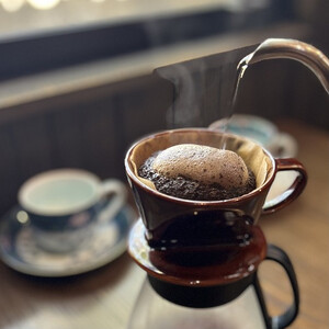 【華きりん】高品質スペシャルティコーヒー 自家焙煎珈琲豆 厳選オリジナルブレンドコーヒー豆 200g×2(400g)【お試し】