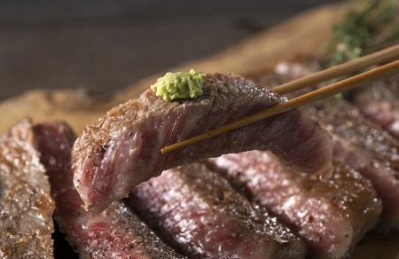 【飛騨牛 メス牛】 最高A5等級 厚切りサーロインステーキ ステーキ用 約300g×2枚