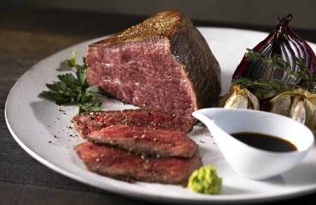 【飛騨牛 メス牛】 最高A5等級 赤身モモブロック ローストビーフ・ステーキ用 500g