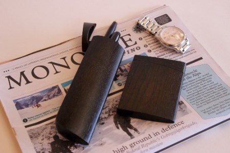 オークヴィレッジ】TANTO(ペンケース) 黒色漆 〔国産材 木製文具