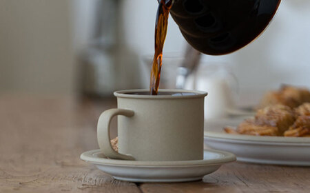 【美濃焼】 %porcelains MUG ペアセット グロスホワイト＆グロスブラウン MARUASA PORCELAN FACTORY  多治見市/丸朝製陶所 食器 マグカップ マグ[TCK014]