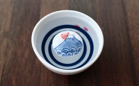 【美濃焼】 温度で変化する酒器  風鈴盃 『冷感桜 ・ 富士山』【丸モ高木陶器】[TBA126]