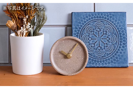 【美濃焼】タイルの手作り時計 Colon:antique うすちゃ 置き時計 【杉浦製陶】[TAO027]