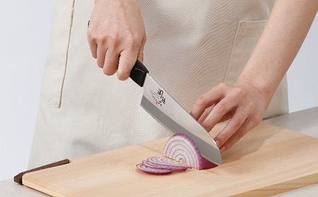 貝印 関孫六 萌黄 三徳包丁 165mm