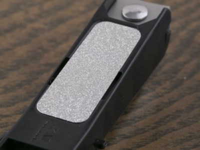 H7-137 ＜刀匠 ◇貝印 関孫六の伝統から生まれたツメキリ＞ ◇貝印 関孫六 ルーペ付きツメキリ大口径Ｍ ～ルーペ付きだから爪がしっかり見えて切りやすい 虫眼鏡 ルーペ 拡大 爪切り つめきり 黒～