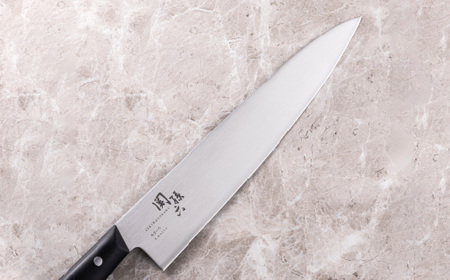 ■関孫六　あまいろ　牛刀２１０ｍｍ　手入れのしやすさと堅牢性が融合 食洗機対応　貝印 キッチン 調理器具 日本製 キッチンツール