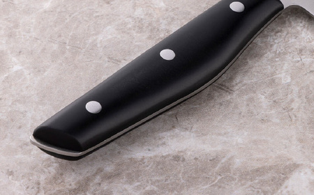 ■関孫六　あまいろ　牛刀２１０ｍｍ　手入れのしやすさと堅牢性が融合 食洗機対応　貝印 キッチン 調理器具 日本製 キッチンツール