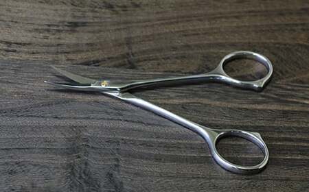 CH-03 プロ用マユ毛切鋏（曲刃）