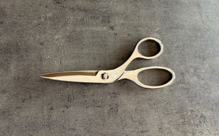 曜　オールステンレス製キッチンバサミ