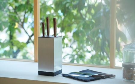 【和NAGOMI】『特製包丁スタンド』包丁立て「包丁:5本 鋏:1本 収納可」縦・横:11.5cm 高さ:25cm ～ 包丁 収納ケース 包丁入れ