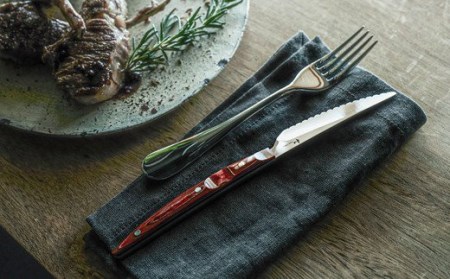 H45-22 【和 NAGOMI】ステーキナイフ 2Pセット（赤&黒）【最長6ヶ月を目安に発送】