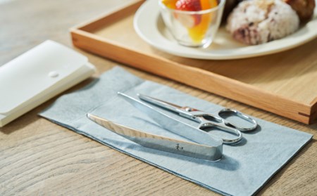 和 NAGOMI　OTOMO　鋏とトングセット(ケース色：ホワイト)【最長6ヶ月を目安に発送】