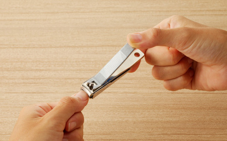 和風爪切り　毛卍文（けまんもん）