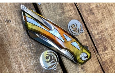 カスタムナイフ レイ 深海（黄／オレンジ）