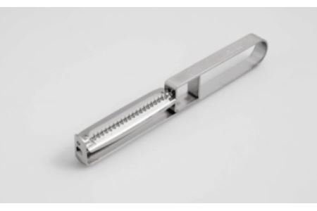 細切りピーラー 縦型 （安全ケース付き） 細切り幅3mm  SSK-13