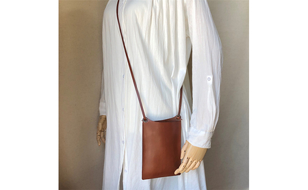 本革 スマホショルダー 栃木レザー ファッション小物 革小物 レザー小物 ショルダーバッグ シンプル ショルダーポーチ 牛革 カードポケット付き  レッド