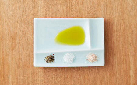 【美濃焼】 グッドデザイン賞受賞 miyama. 箸置き付仕切り小皿 isola(イゾラ) パレットプレートS 青磁 4枚 瑞浪市 / ミヤマプランニング 食器 仕切り皿 機能食器[AZCM081]