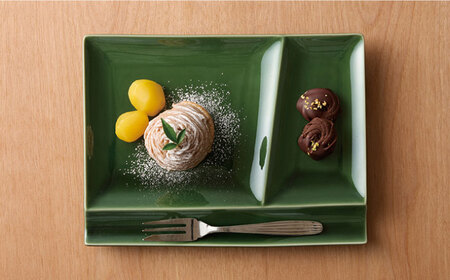 【美濃焼】 グッドデザイン賞受賞 miyama. 箸置き付仕切り皿 isola(イゾラ) パレットプレートL 織部 1枚 瑞浪市 / ミヤマプランニング 食器 プレート 仕切り皿[AZCM084]