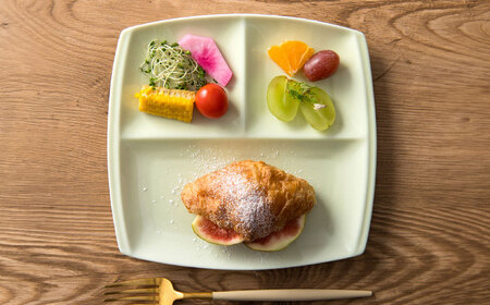 【美濃焼】 ランチプレート titto 角 ライトグリーン 2枚セット / 瑞浪市 / JS企画 / 小田陶器 食器 仕切り皿 おしゃれ [AZAZ010]