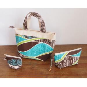 ハワイアントートとポーチの3点セット(カヒコ柄茶)_装飾品・工芸品 トートバッグ・ショルダーバッグ 鞄・バッグ かばん カバン  装飾品・工芸品  鞄・バッグ かばん カバン_【1496328】