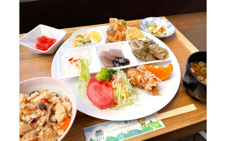 上矢作道の駅「ラ・フォーレ福寿の里」レストランペアお食事優待券（里山定食ドリンク付き） / 恵那市 / 馥郁農園 [AUCL002]