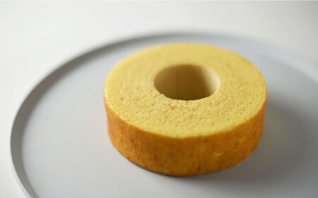 バウムクーヘンA（プレーンホール＋さつまいも＆いちごカット）[AUAH017]バウムクーヘン