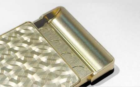 ジュラルミン 名刺入れ （七宝） カードケース アルミニウム メンズ レディース ビジネス シンプル スリム おしゃれ コンパクト 薄型 軽量 化粧箱入 高級感 ギフト プレゼント 就職 昇進 入学 お祝い