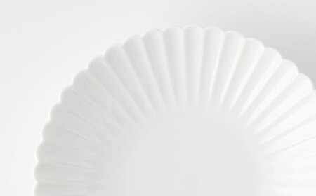 【美濃焼】菊型 皿 2枚セット 白【大東亜窯業】 食器 皿 プレート ペア 取皿 メインディッシュ シンプル ホワイト 白 セット [MAG091]