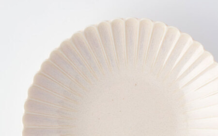 【美濃焼】菊型 皿 2枚セット 白うのふ【大東亜窯業】 食器 皿 プレート ペア 取皿 メインディッシュ シンプル セット [MAG094]