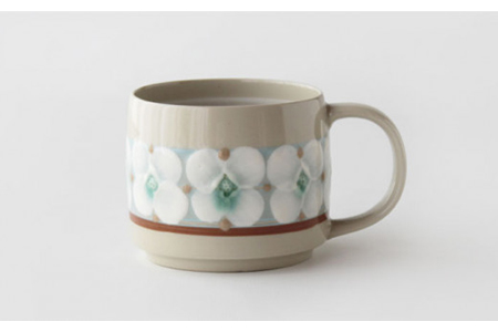 【美濃焼】花水木（トルコ）カップ＆15cmプレート【ふくべ窯】≪土岐市≫ 食器 うつわ カフェ コーヒー 茶 皿 かわいい おしゃれ 花 絵付け 手仕事 コップ 手付き コーヒーカップ ケーキ皿 取り皿 デザート トースト [MAI005]