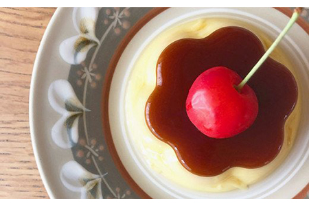 【美濃焼】ローリエ 15cm プレートセット（紺・緑）【ふくべ窯】食器 ケーキ皿 取り皿 副菜皿 ペア ネイビー グリーン カフェ風 花柄 写真映え かわいい おしゃれ レンジ対応 食洗機対応 [MAI007]