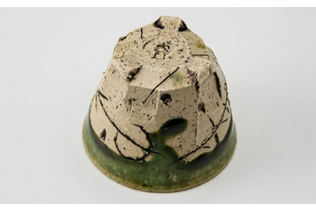 【美濃焼】オリベ三ツ脚 酒器揃 織部【大雲窯】食器 おちょこ とっくり お猪口 徳利 片口 ぐい呑み ぐい飲み 日本酒 冷酒 酒器 大人 織部 緑 グリーン ギフト プレゼント 贈り物 送料無料 [MAN001]