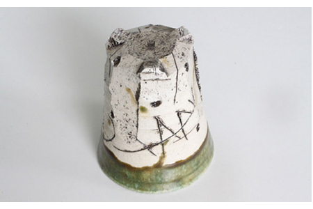 【美濃焼】オリベ三ツ脚 カップ 織部【大雲窯】食器 コップ タンブラー お茶 お酒 織部 緑 グリーン ギフト プレゼント 贈り物 送料無料 [MAN002]