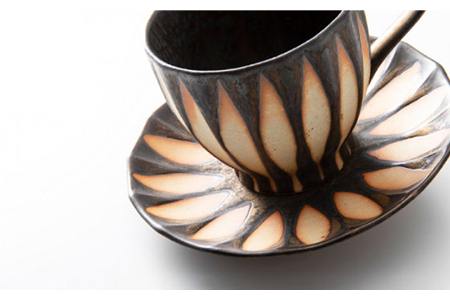 【美濃焼】サンセベリア カップ＆ソーサー【山功高木製陶】食器 マグカップ コーヒーカップ ティーカップ 皿 小皿 ソーサー アジア アフリカ モダン カフェ 癒し コーヒー 紅茶 茶 ブラウン 陶器 送料無料 [MAV001]