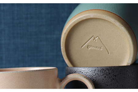 【美濃焼】one-colorマグカップ 4色セット (卯の花・水柿・青磁・漆黒)【山二製陶所】食器 マグカップ マグ コーヒーカップ ギフト ペア 新居 新生活 夫婦 カップル かわいい おしゃれ 白 ホワイト ピンク グリーン 黒 ブラック 送料無料  [MDA015]