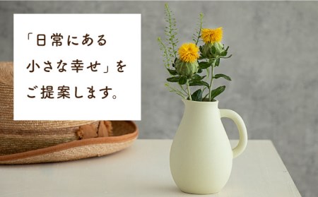 【美濃焼】piccola(ピッコラ) 一輪挿し pitcher(ピッチャー) イエロー 【金新製陶所】インテリア 雑貨 花瓶 一輪挿し お花 コンパクト イエロー 黄 写真映え かわいい シンプル おしゃれ ギフト プレゼント 贈り物 送料無料 [MDG004]