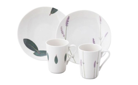 【美濃焼】ラ・エミーズ 19プレート＆マグカップ ペアセット 計4点【山加商店】AM200-17 食器 皿 パスタ皿 プレート マグカップ コーヒーカップ ティーカップ うつわ ペア 白 ホワイト グリーン ハーブ 新生活 新居 シンプル 北欧風 送料無料[MEB005]